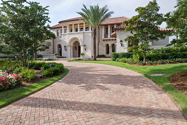 Best Professional Driveway Pavers  in Covington, KY